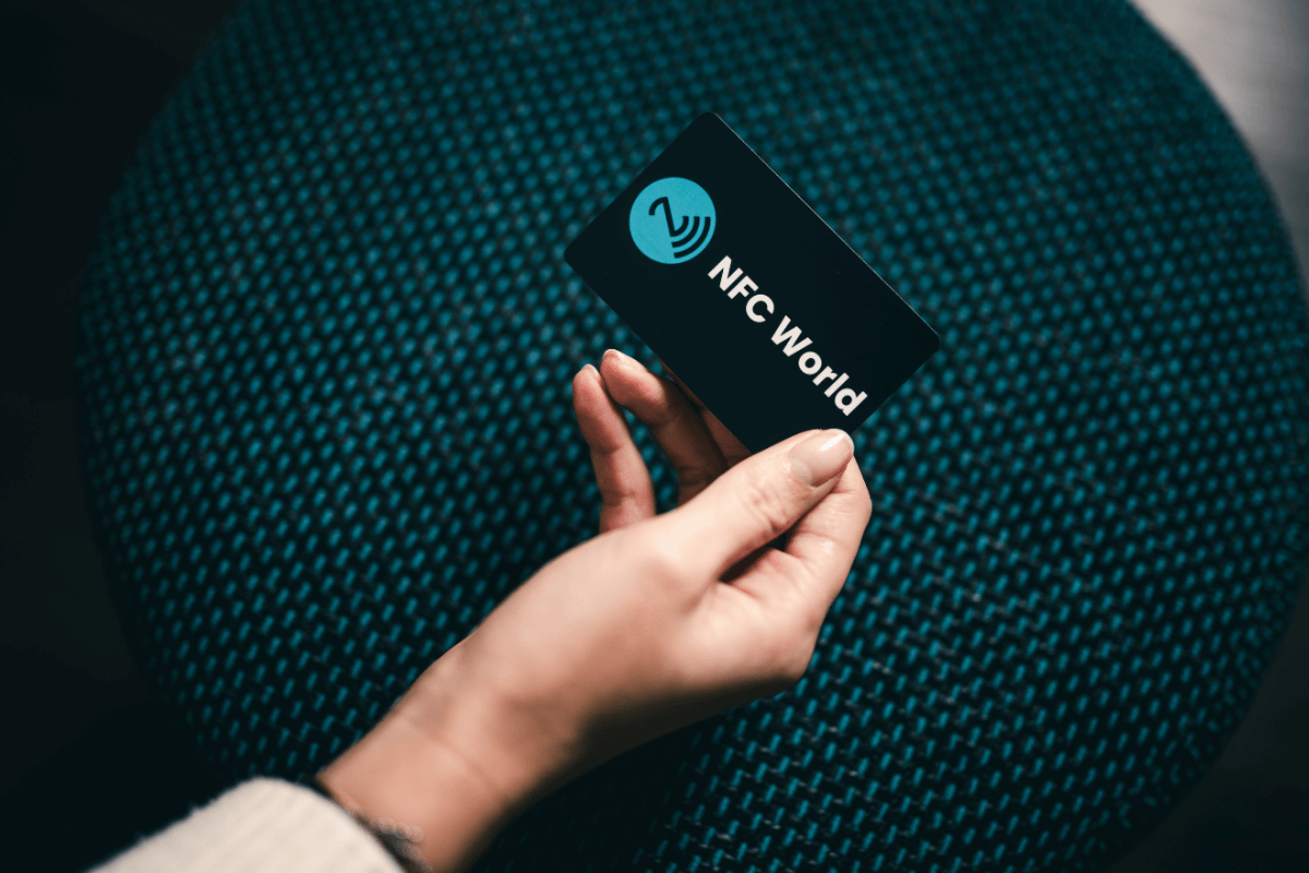 Melyik NFC névjegykártyát válasszam?