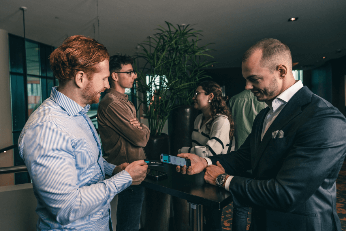 Hálózatépítés egy kiállításon az NFC segítségével